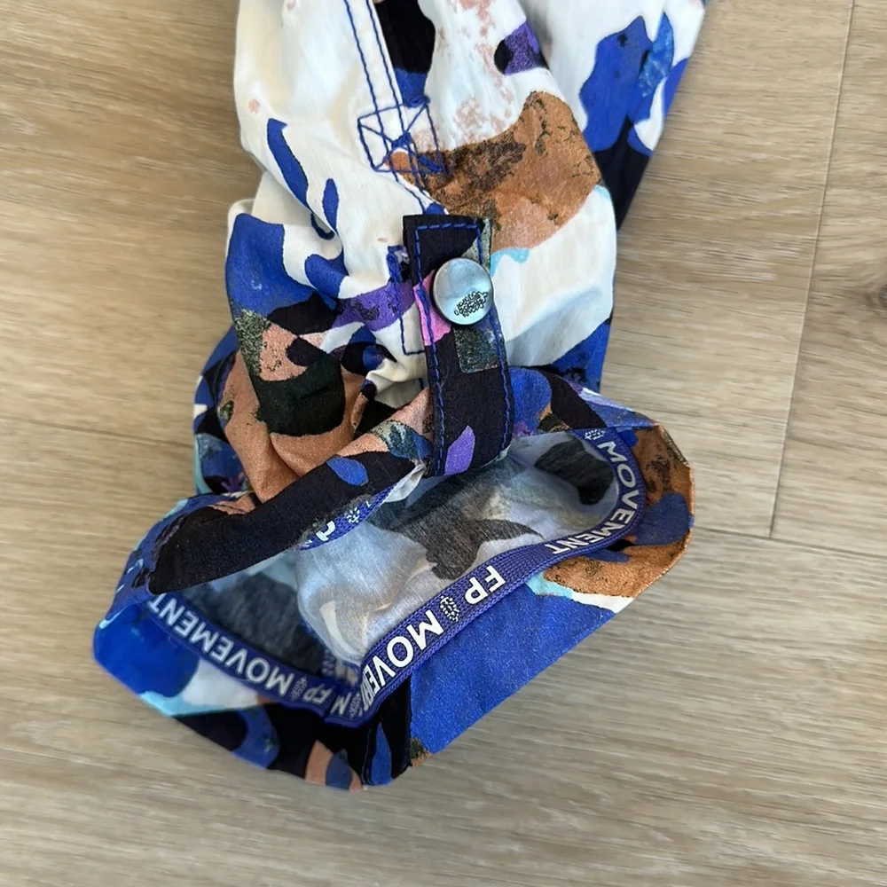 Free people movement Mesmerize Me Printed Pants woman’s size small and medium - Picture 6 of 10